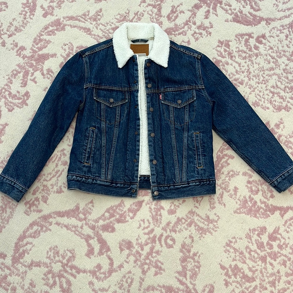Levi’s Sherpa Lined Denim Jacket. No tags, but has never been worn.
